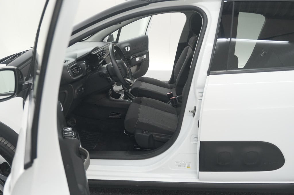 Citroen C3 puretech 110 eat6 feel edition | panoramadak | apple carplay | p