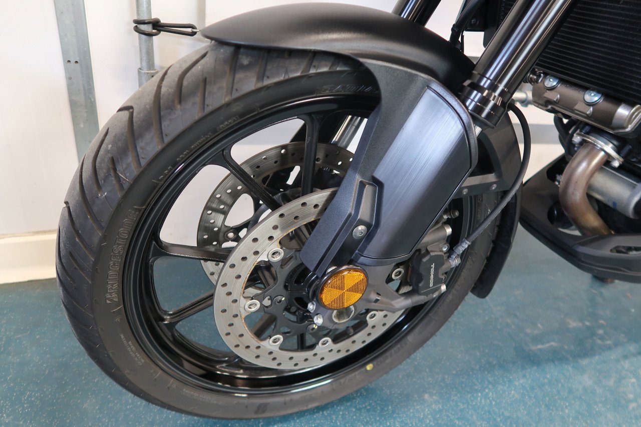 Suzuki V-Strom 1050 2025 BTW motor