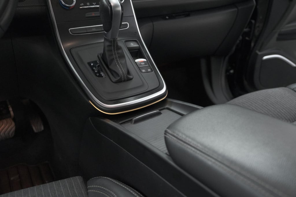 Renault Grand Scenic tce 140 edc limited | 7 zitplaatsen | trekhaak | camer