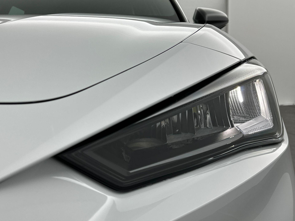 Seat Leon sportstourer fr phev first edition 1.5 tsi ehybrid 150kw / 204p