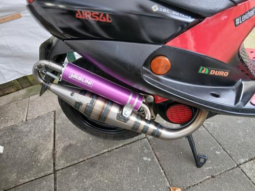 Te koop snelle peugeot vivacity alles van malossi nieuw