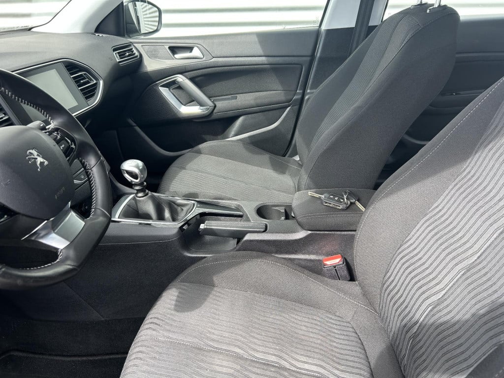 Peugeot 308 sw 1.6 bluehdi blue lease pack euro6