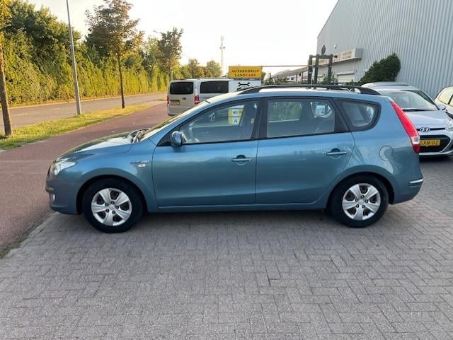 Hyundai I 30 cw 1.6i blue dynamic