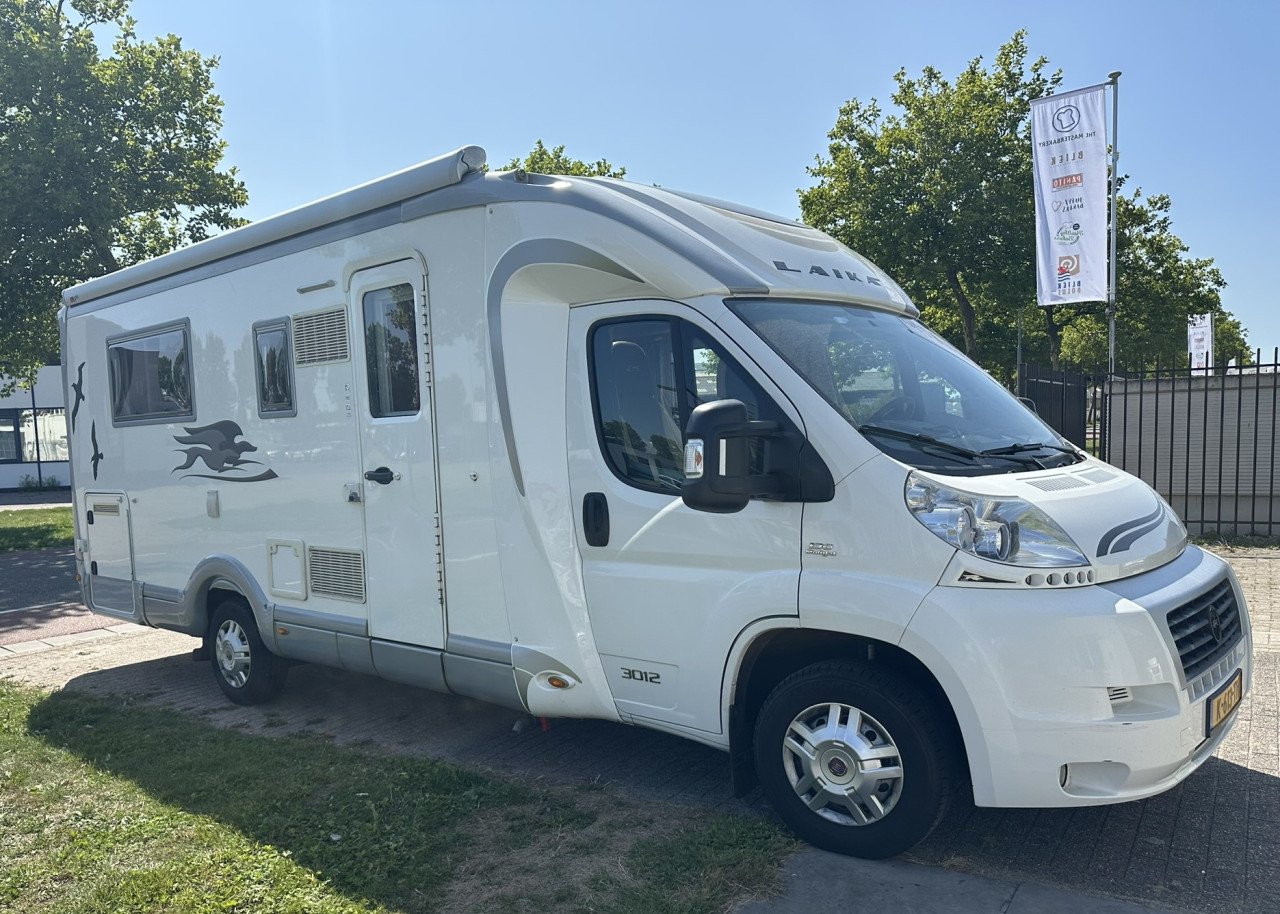 Ruime Laika Kreos 3012 – Half Integraal met Queensbed | Slechts 53.434 km