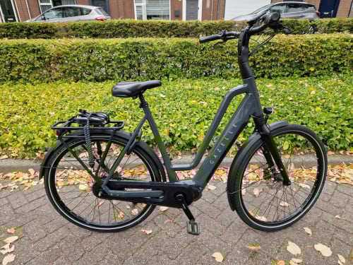Keurig nette Gazelle Chamonix met Shimano middenmotor en 500WH accu