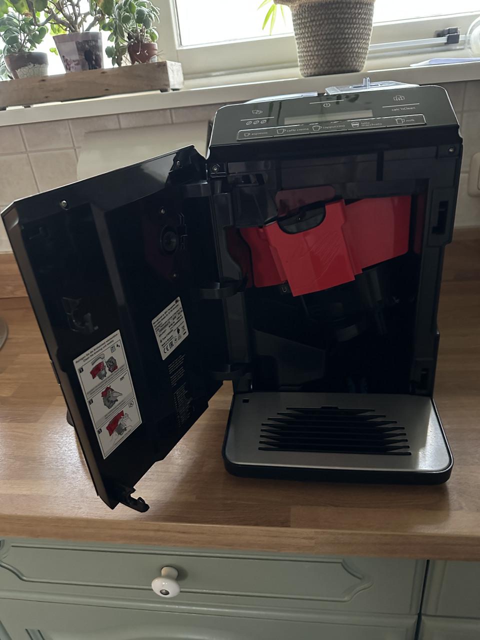 Koffie machine (Siemens). (  Gereserveerd  )