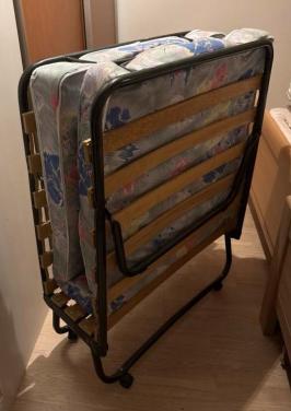 Opvouwbaar (logeer)bed