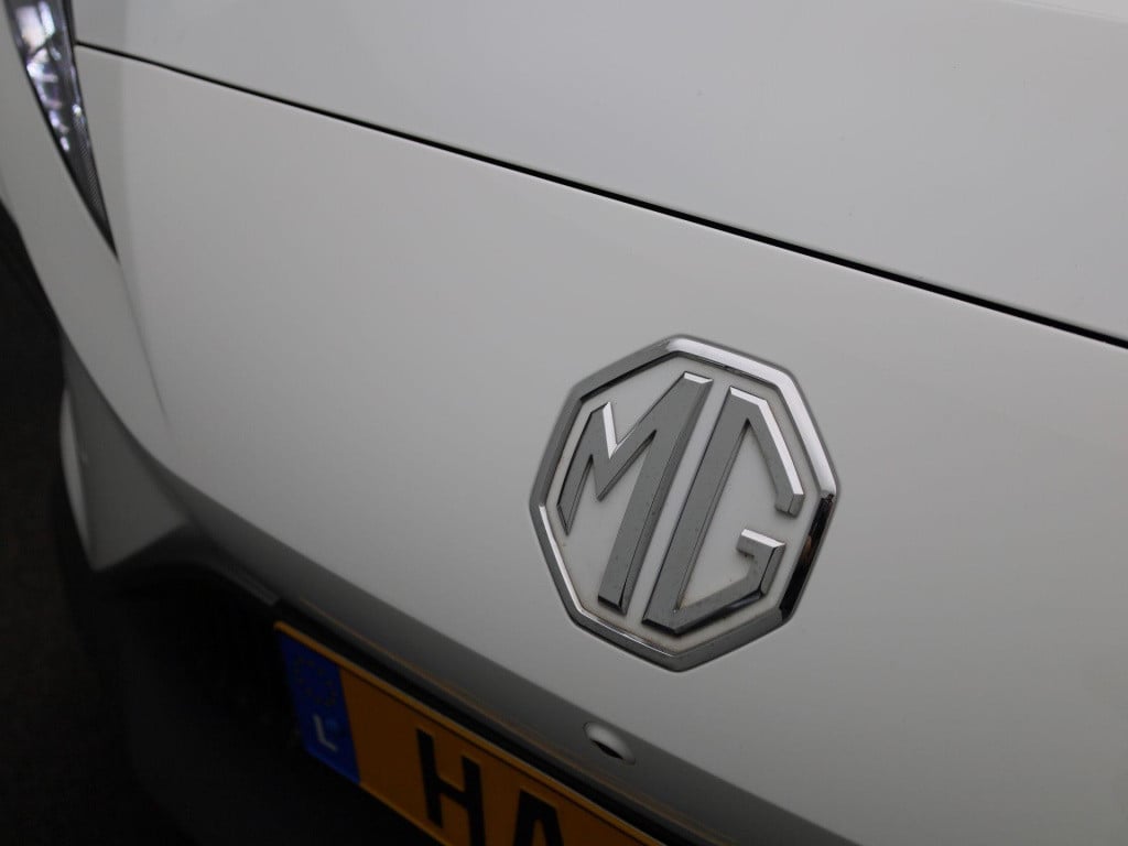 MG Mg4 64 kwh luxury