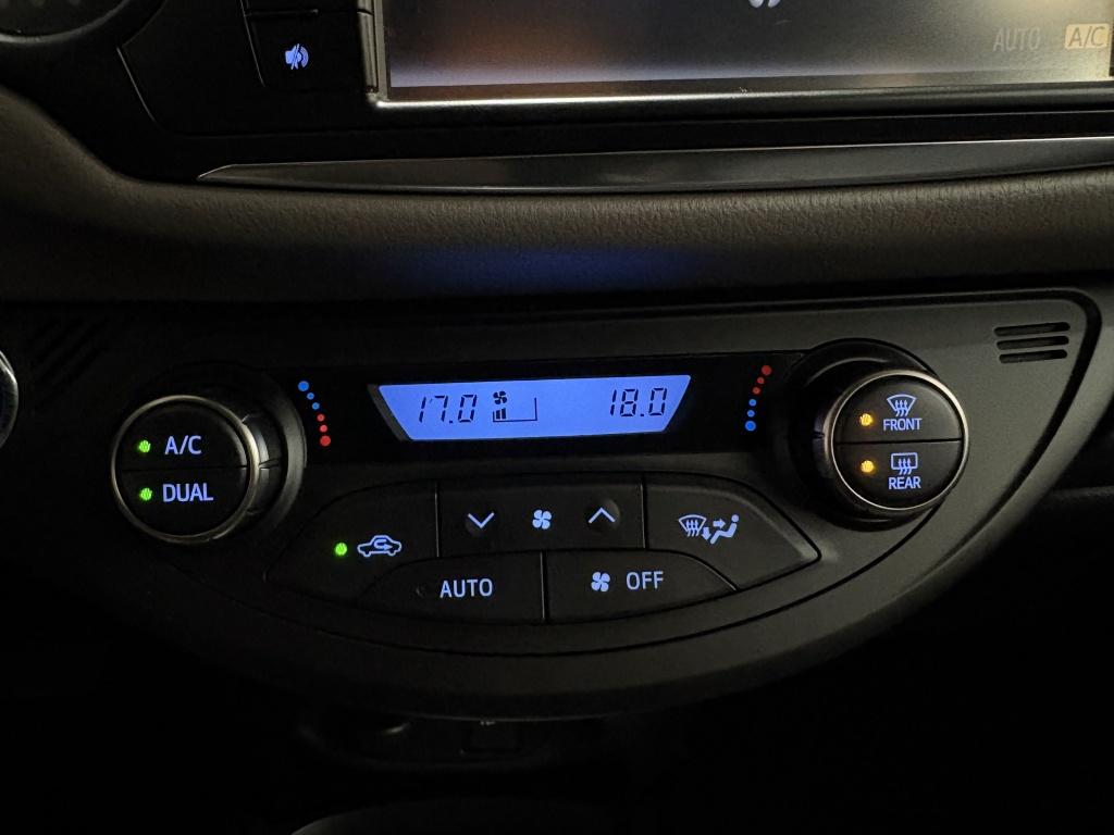 Toyota Yaris 1.5 hybrid dynamic bi-tone | camera | navi |