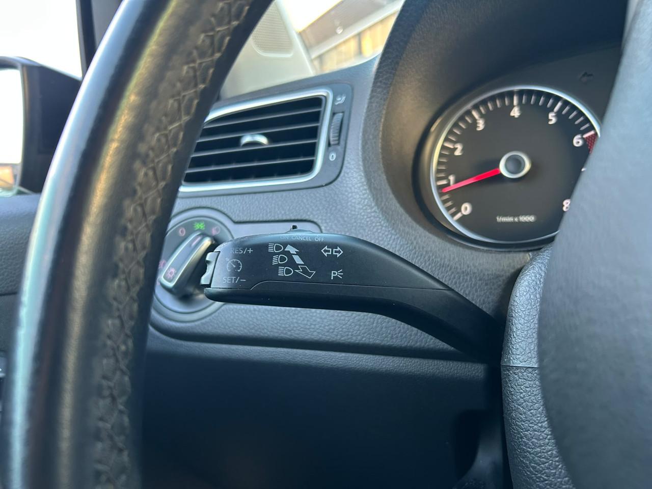 Volkswagen Polo 1.4-16V R-LINE|CRUISE CONTR|CARPLAY|AIRCO|