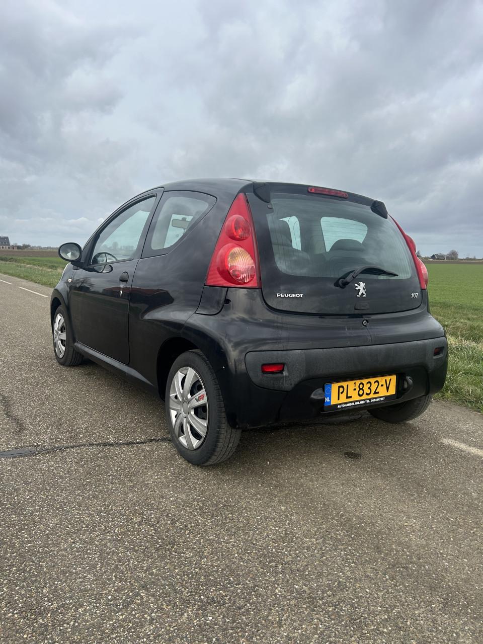 Peugeot 107 1.0 12V 3DR 2009 Zwart
