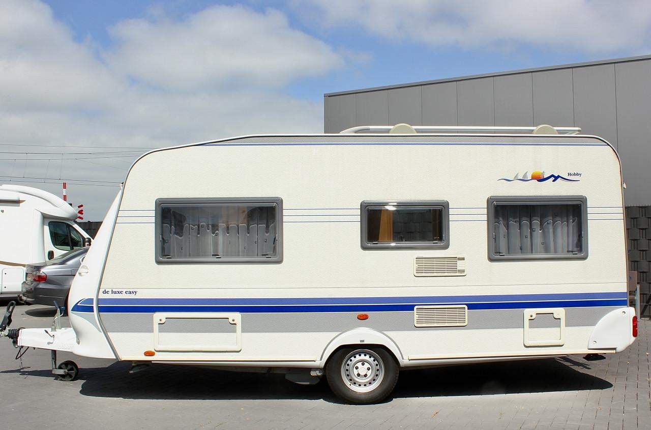 Hobby 460 UFe de luxe easy (Frans bed, Ruime rondzit, Nieuwstaat!!!)