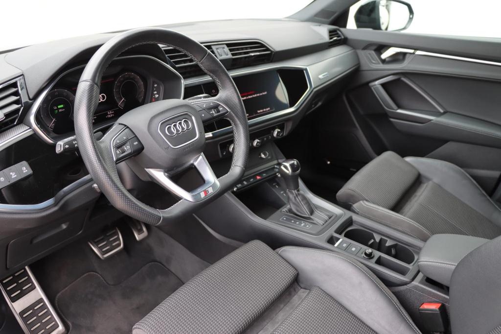 Audi Q3 sportback 45 tfsi e s edition 245pk s tronic | soh 94% |