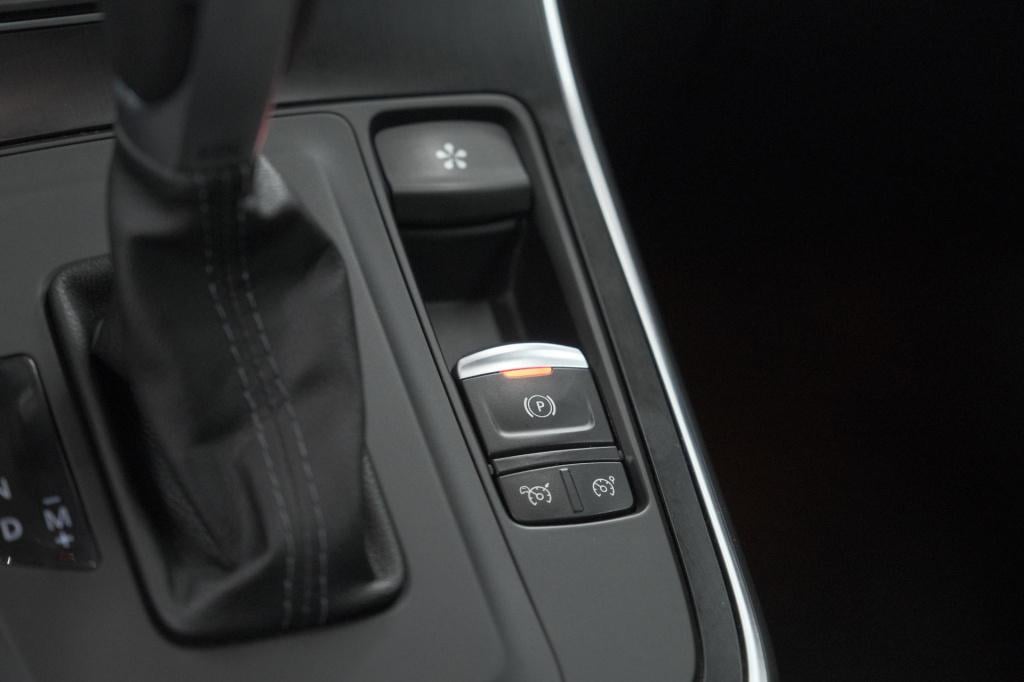 Renault Scenic tce 140 edc intens | trekhaak | camera | head-up display | d