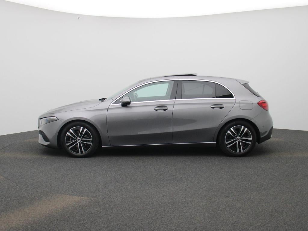 Mercedes-Benz A-Klasse 180 business line | automaat | panorama dak | leder 