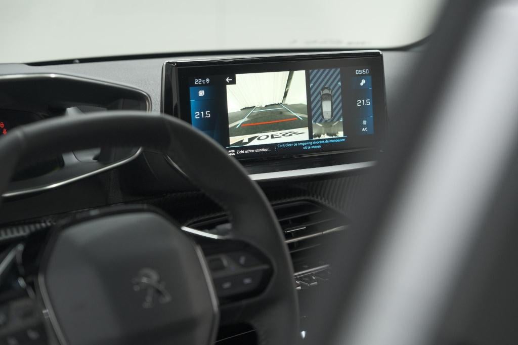 Peugeot 208 puretech 100 allure pack | camera | apple carplay | parkeersens