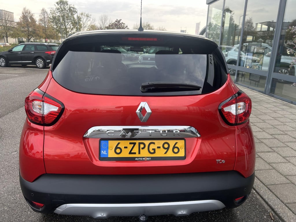 Renault Captur 1.2 tce helly hansen automaat