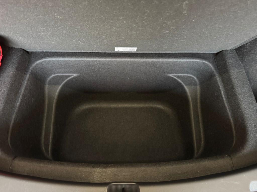 Tesla Model Y long range awd 75 kwh