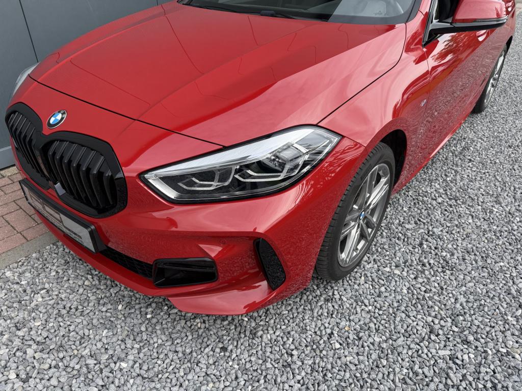 BMW 1 Serie 118i 136pk automaat high executive m-sportpakket 5-drs