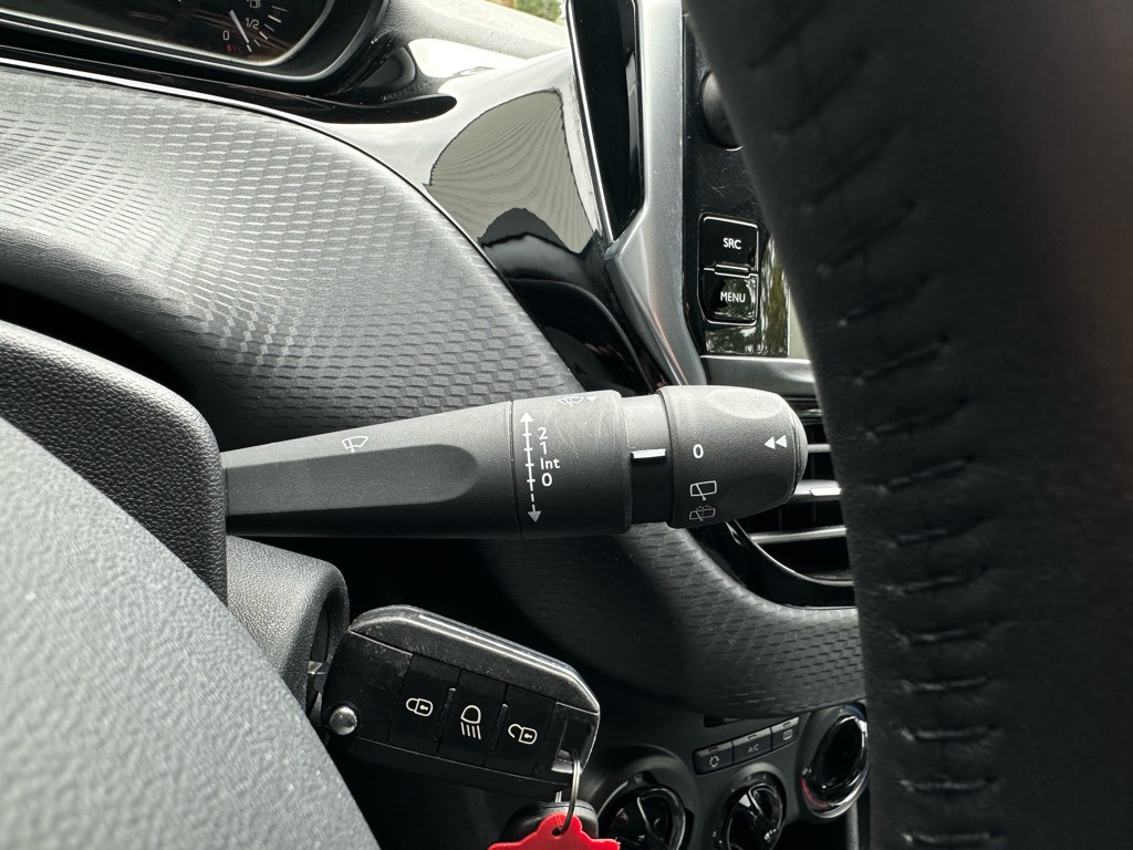 Peugeot 208 1.2 puretech allure