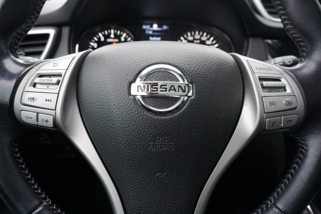 Nissan Qashqai 1.2 n-connecta climate / navi / camera / glazen dak / parkee