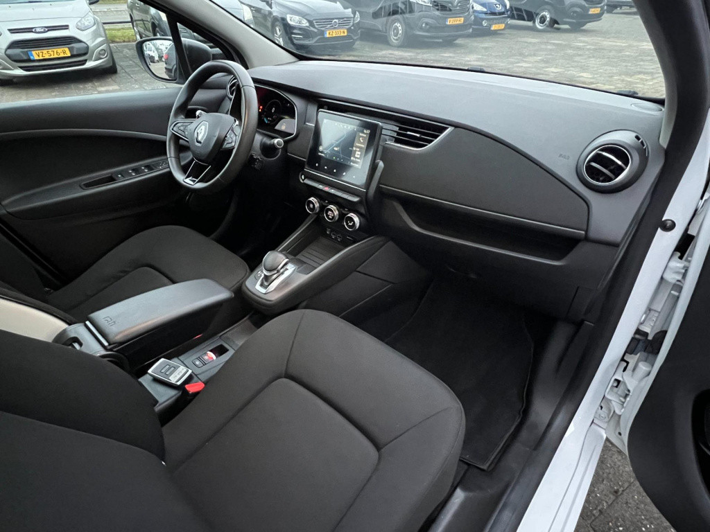 Renault Zoe r110 life carshare 52 kwh, afneembare trekhaak enz..