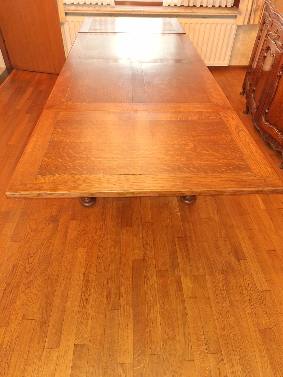 Eettafel / dressoir
