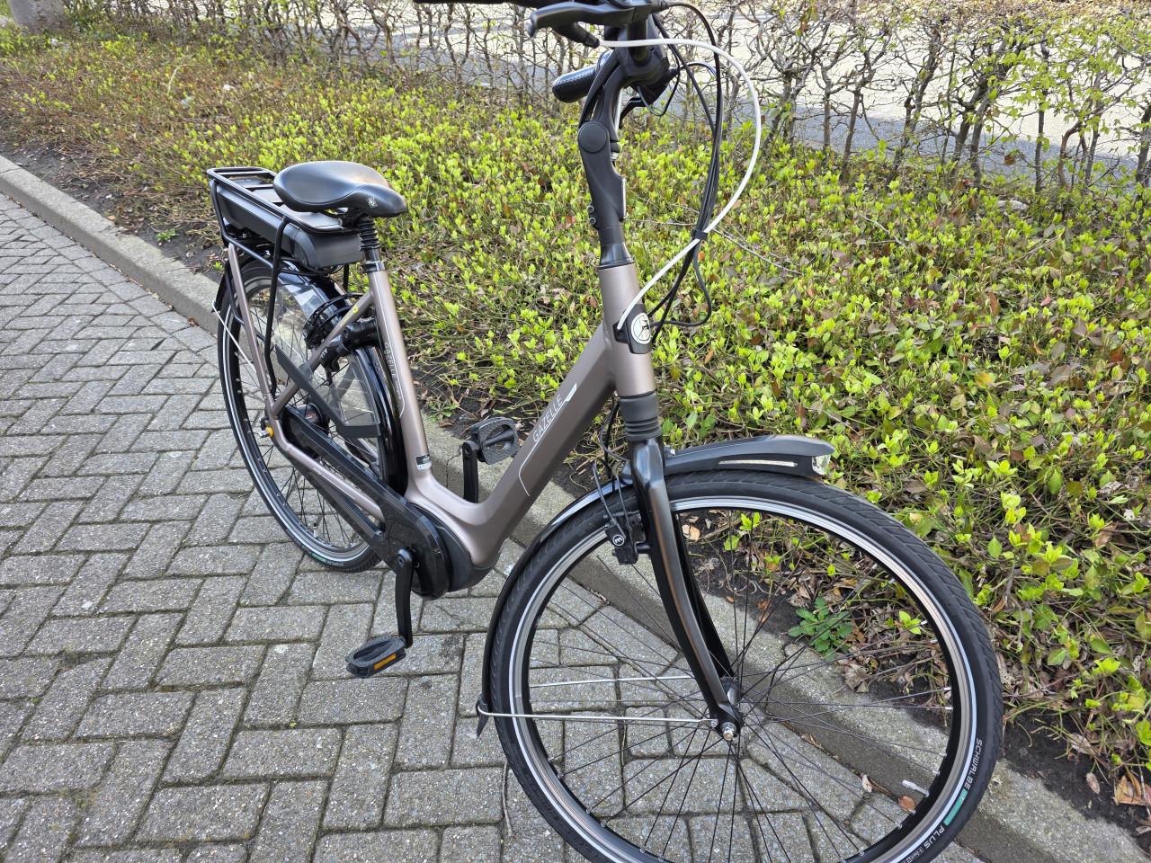 Schitterende Gazelle Luzern elektrische heren fiets met Bosch middenmotor