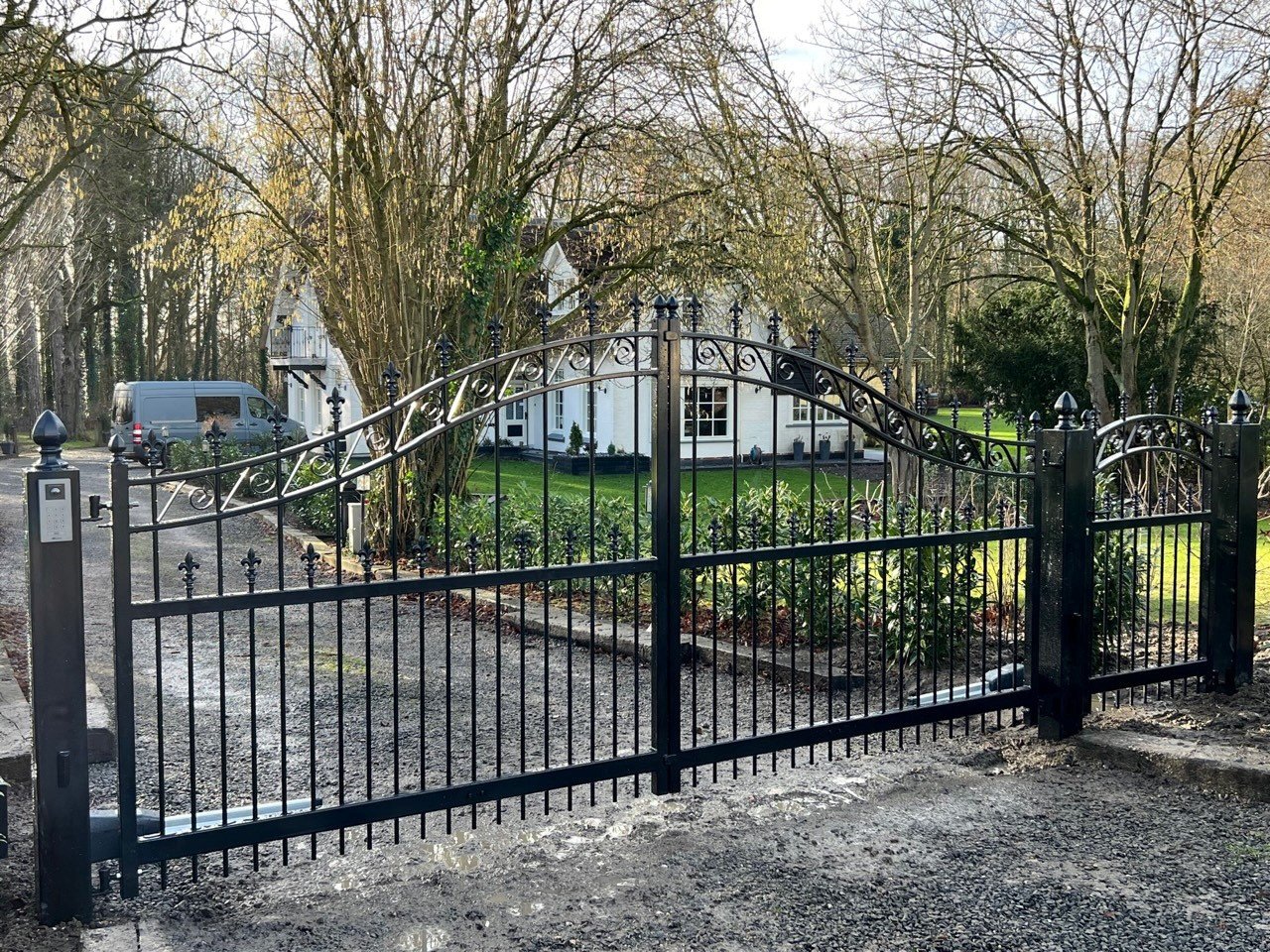 OUD-HOLLANDSE INRIJPOORTEN. OP MAAT GEMAAKT.