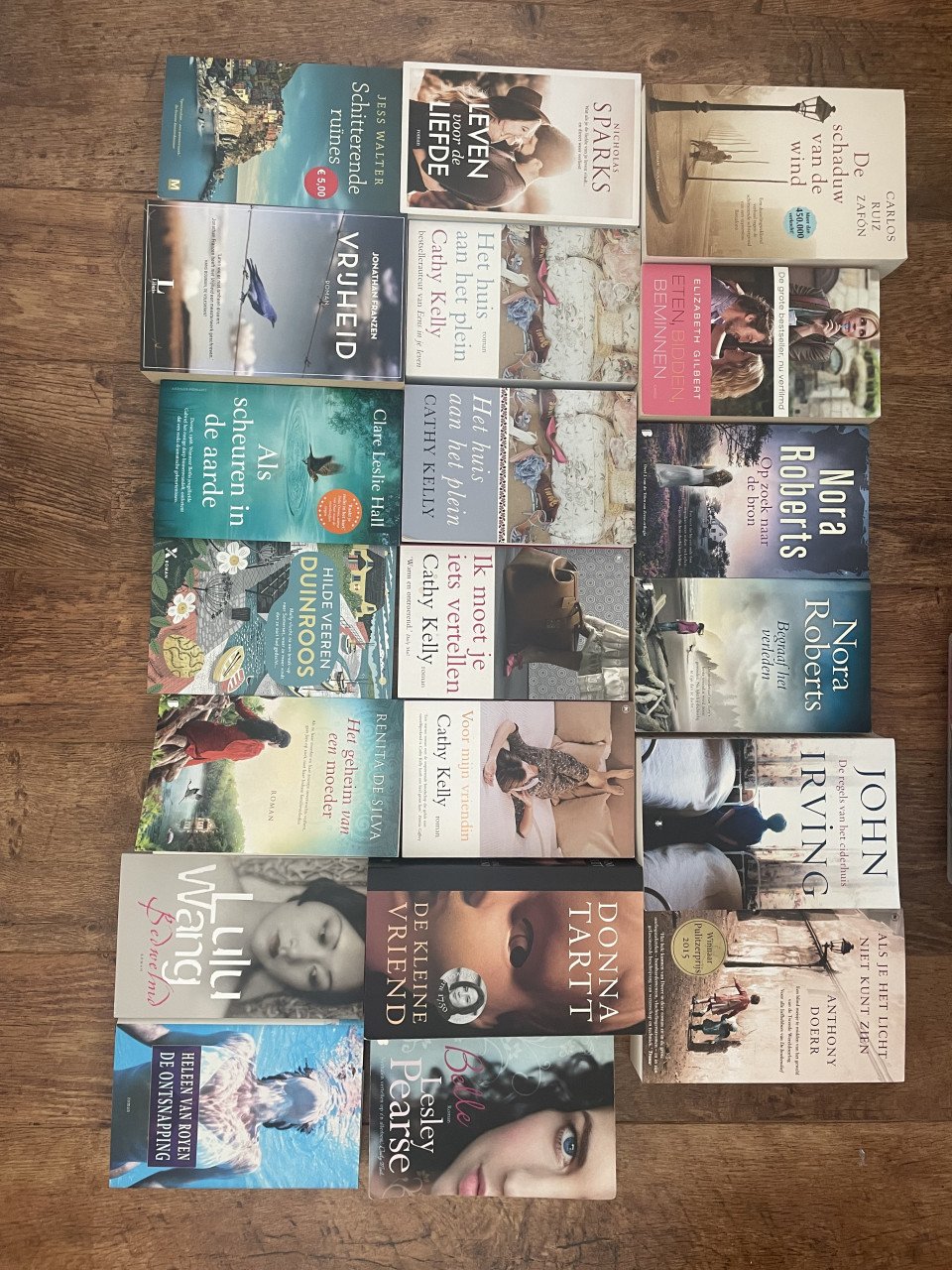 Heel veel boeken romans en thrillers