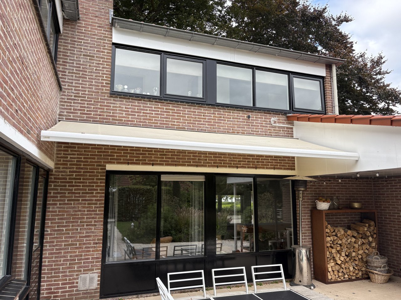 Electrisch zonnescherm met afstandbediening