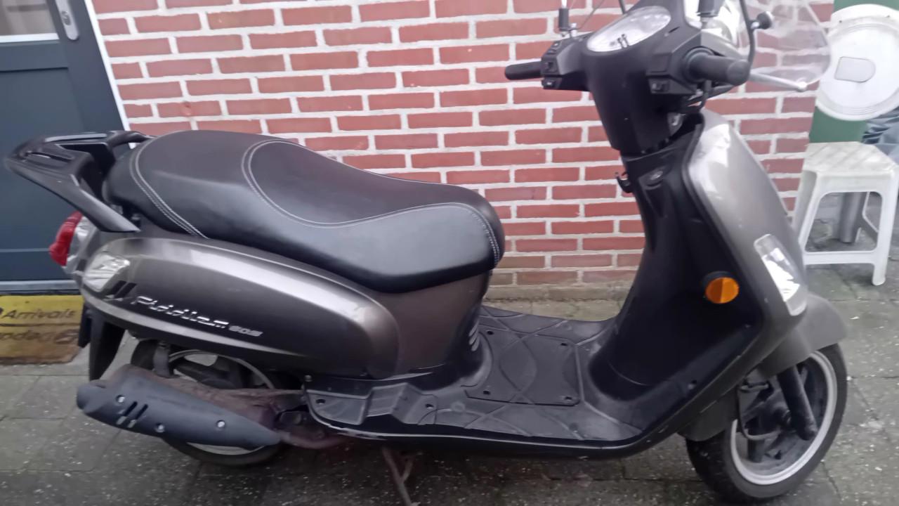 Sym Fiddle 2 scooter blauw kenteken