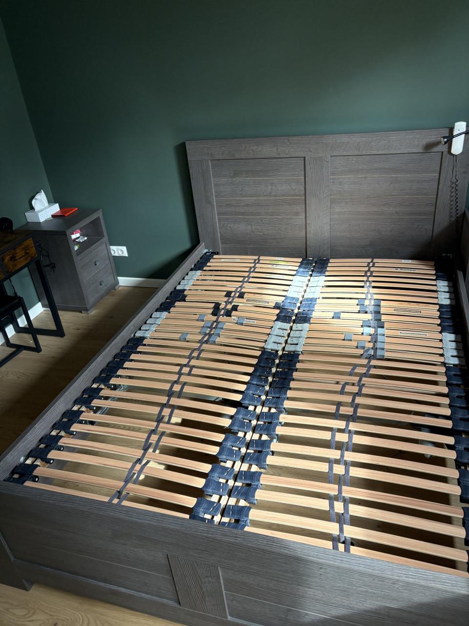 Bed ombouw met elektrische lattenbodems maat 160x220 zonder