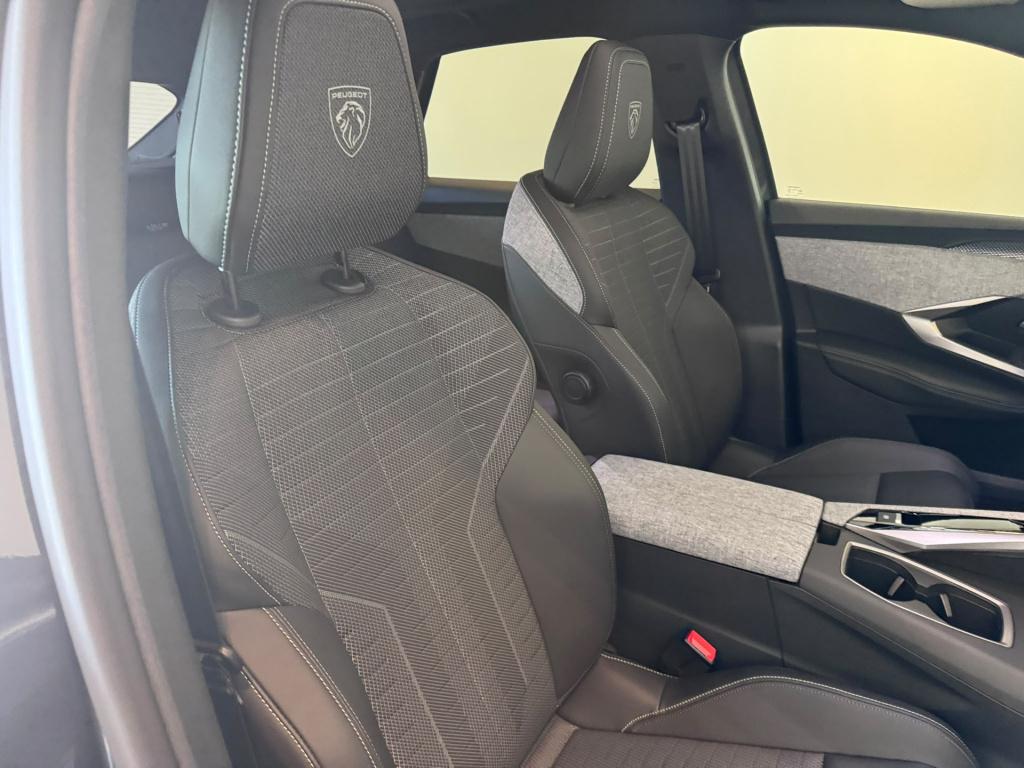 Peugeot E-3008 gt 73 kwh