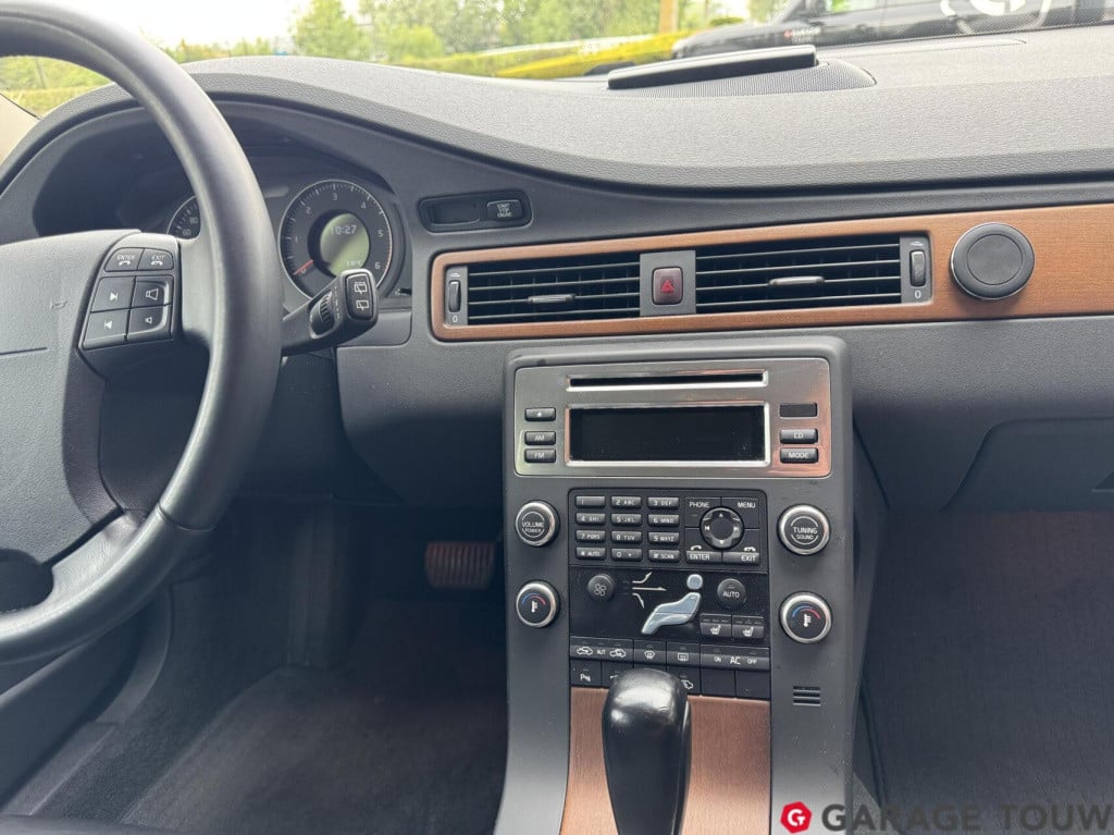 Volvo XC70 2.4 d5 summum