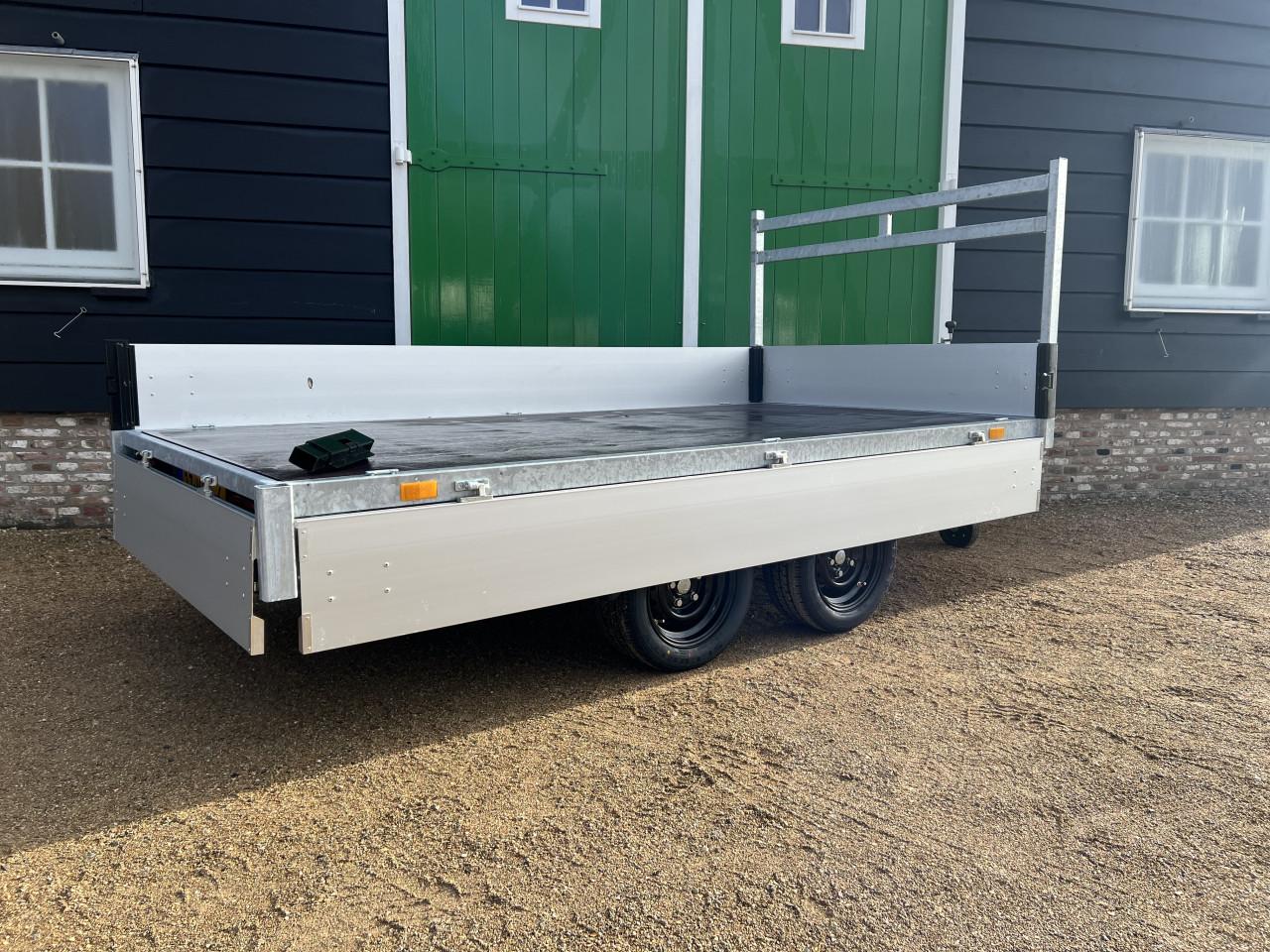 Nieuwe plateau wagens