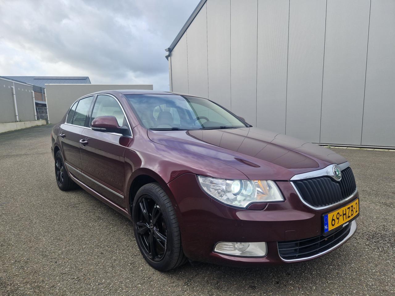 ŠKODA Superb 1.8 TSI Elegance