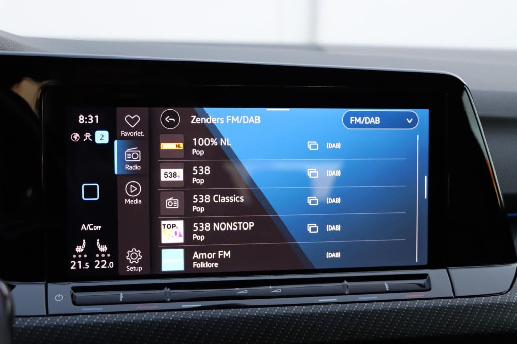 Volkswagen Golf variant 1.5 etsi r-line 150pk dsg7