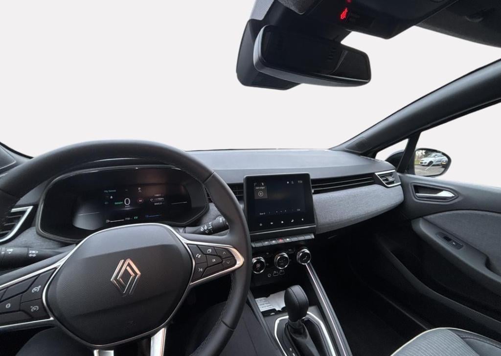 Renault Clio 1.6 e-tech full hybrid 145 techno