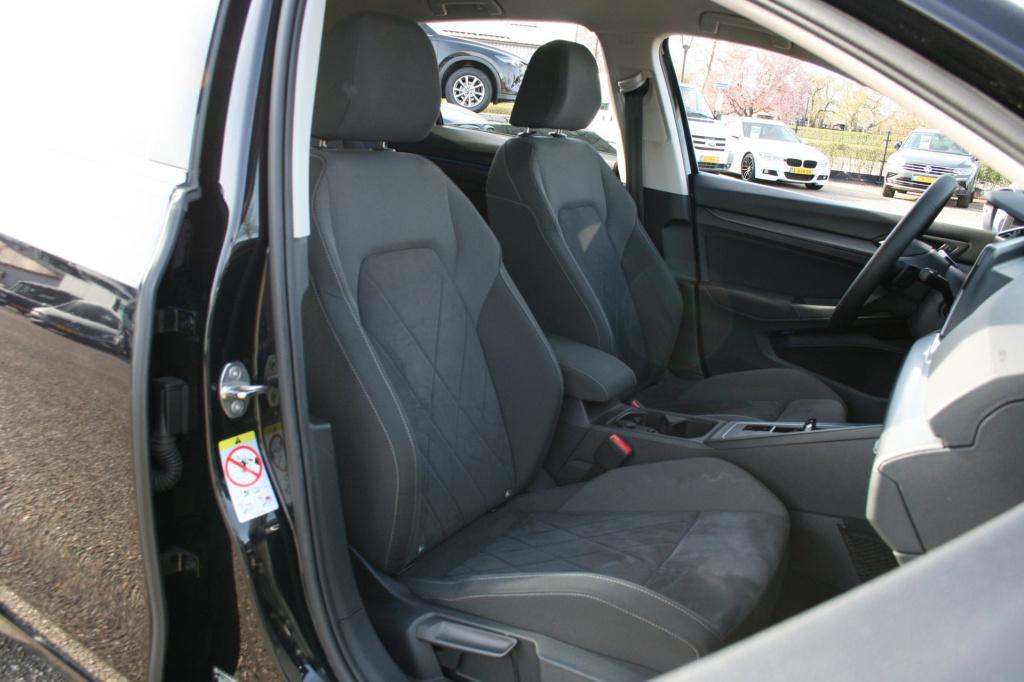 Volkswagen Golf 1.4 ehybrid style