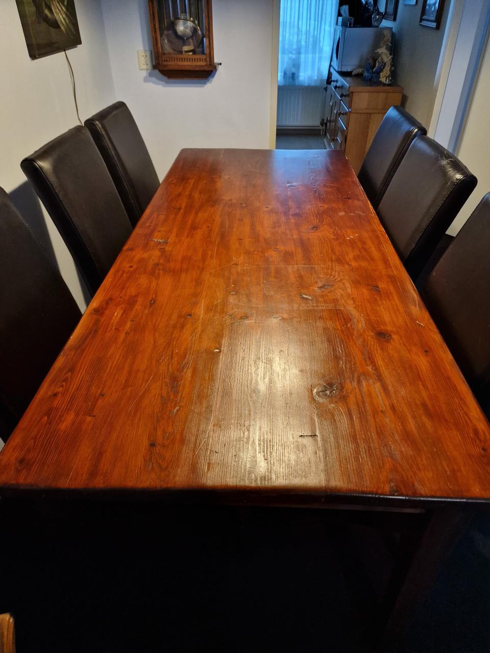 6 persoons tafel met stoelen