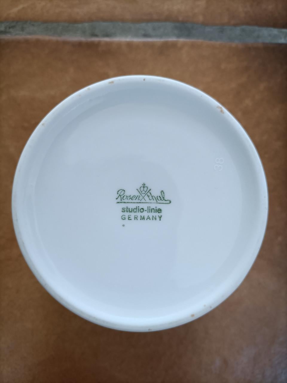 Bonboniere: Rosenthal Porcelain Lidded Pot, Studio Linie.