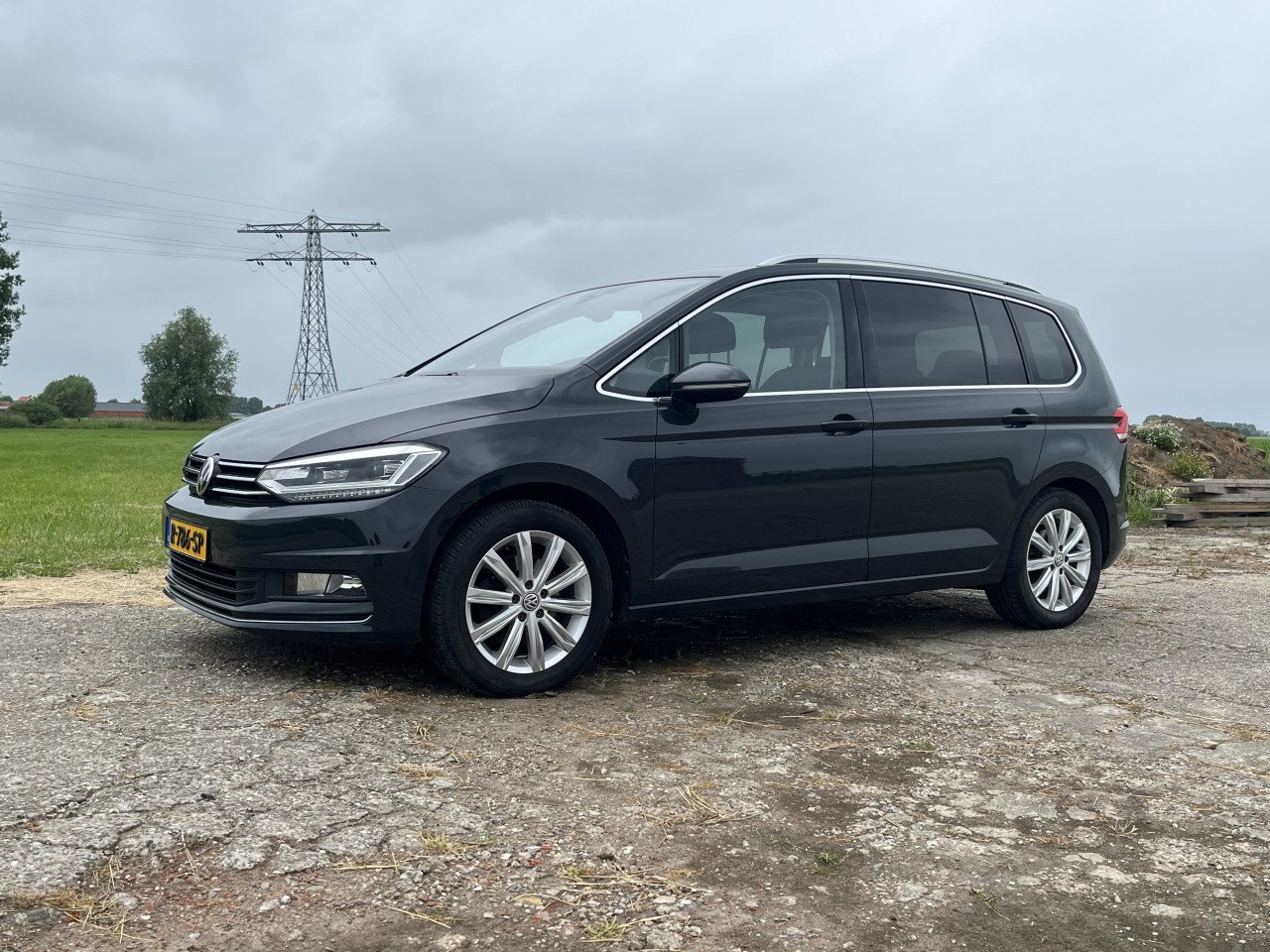 Volkswagen Touran 1.4 TSI 110KW/150PK 7-DSG 2015 Grijs