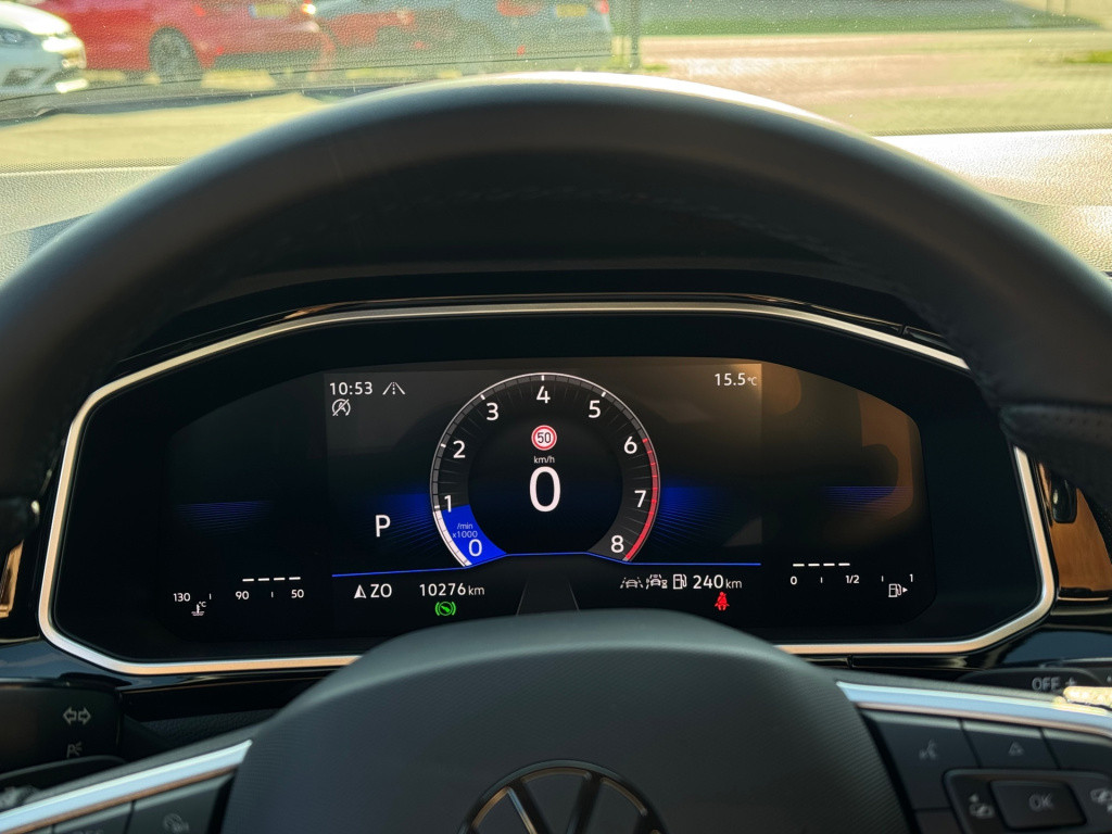 Volkswagen T-roc 1.5 tsi r-line edition * camera * massage * parkeerhulp