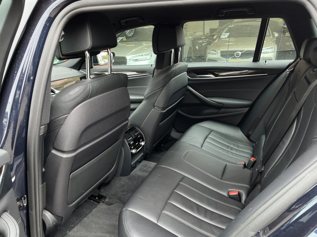 BMW 5 Serie touring 540i xdrive high executive memory aut. | navi | camera 