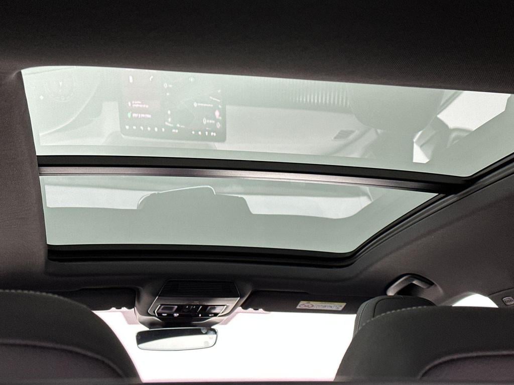 Skoda Superb sportline business 1.5 tsi phev 150 kw / 204 pk co