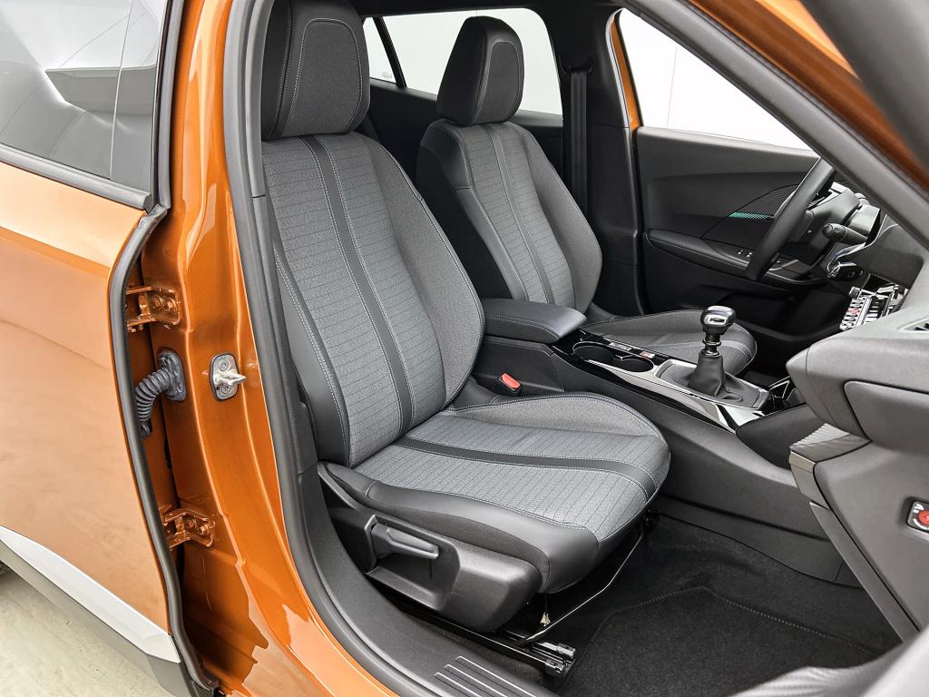 Peugeot 2008 100pk allure pack | rijklaar | navigatie | parkeersensoren | l