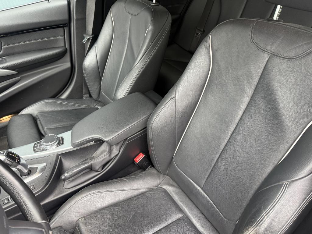 BMW 3-serie touring 318i automaat high executive m sport edition