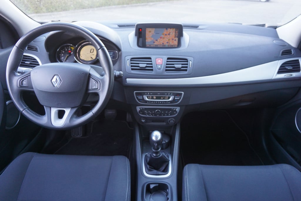 Renault Megane 1.6 sélection business sport airco / navi / cruise / elektr.