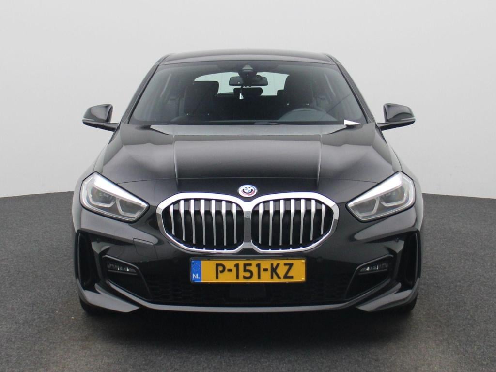BMW 1 Serie 120i business edition | m-sport | automaat | navigatie | stoel/